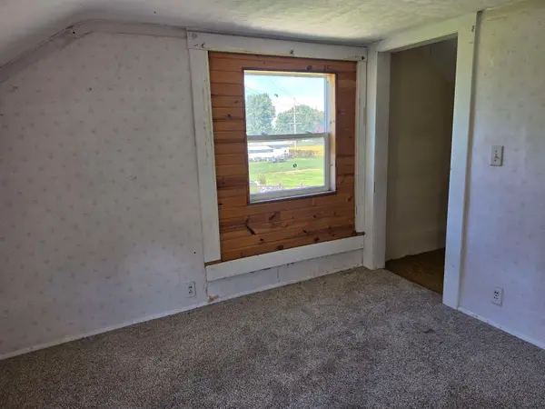 3870 Peet RDS, NewLothrop, MI 48460