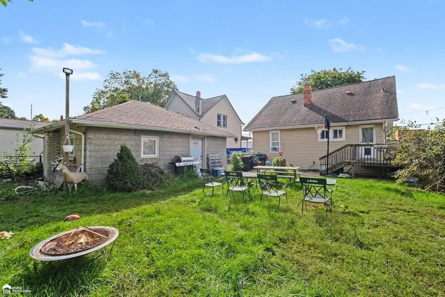 116 Griffes ST, Clio, MI 48420 - #2