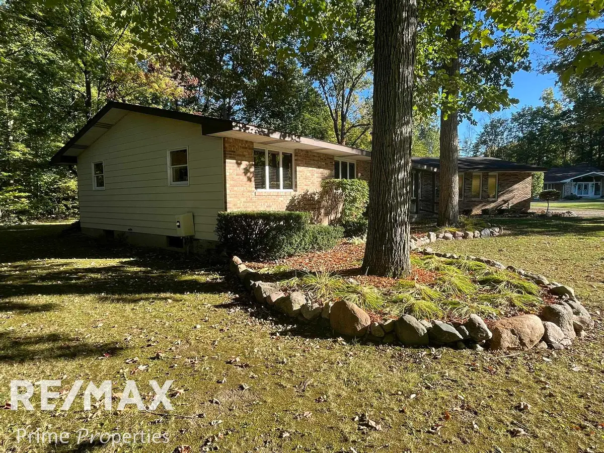 10286 Rene DR, Clio, MI 48420 - #1
