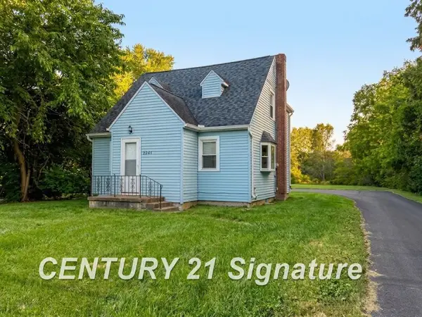 3244 S Center RD, Burton, MI 48519