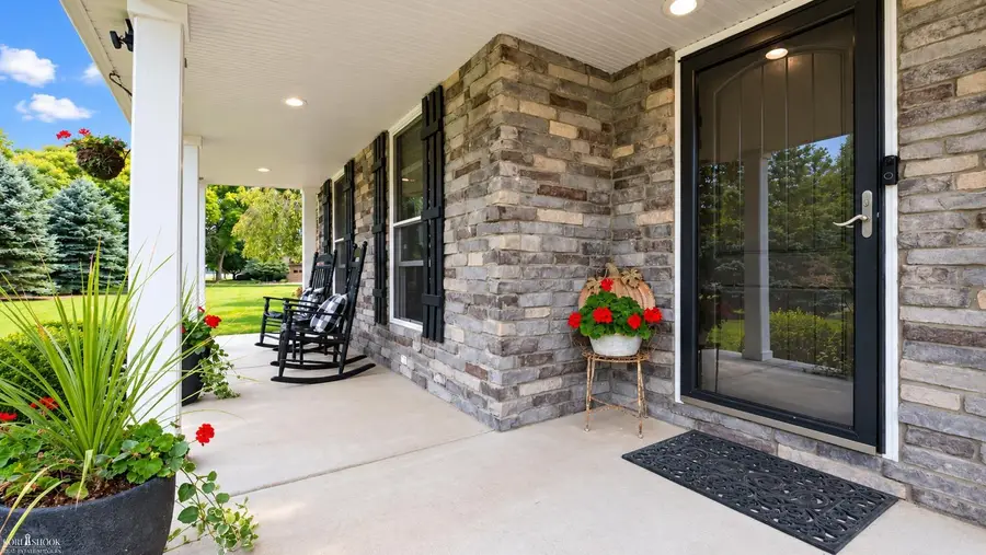 940 Marguerite DR, Owosso, MI 48867 - #3