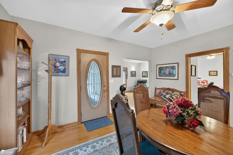 206 N Marquette ST, Durand, MI 48429 - #3