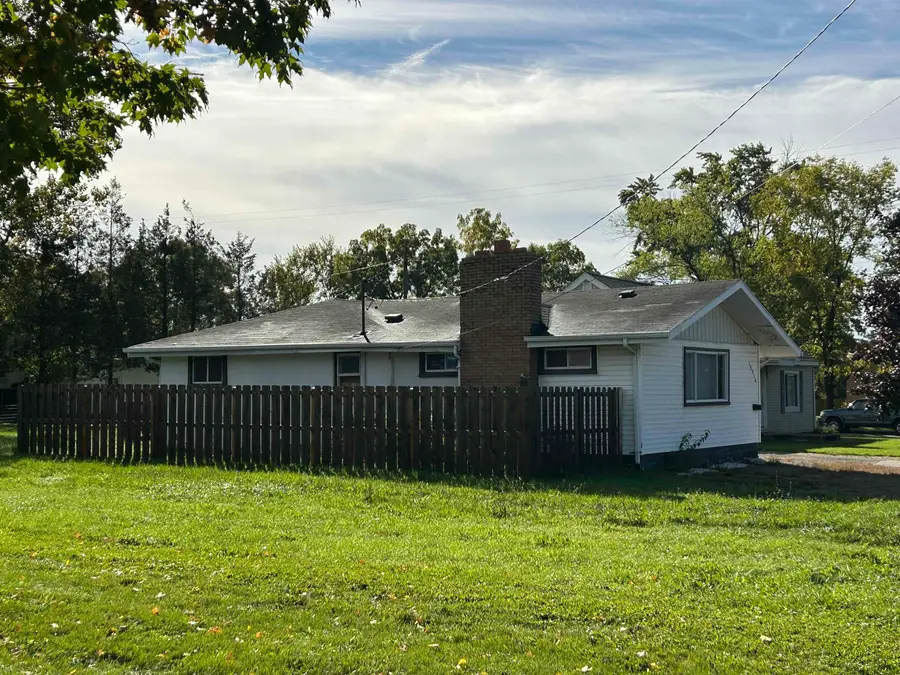 12514 N Saginaw ST, Mount Morris, MI 48458 - #3