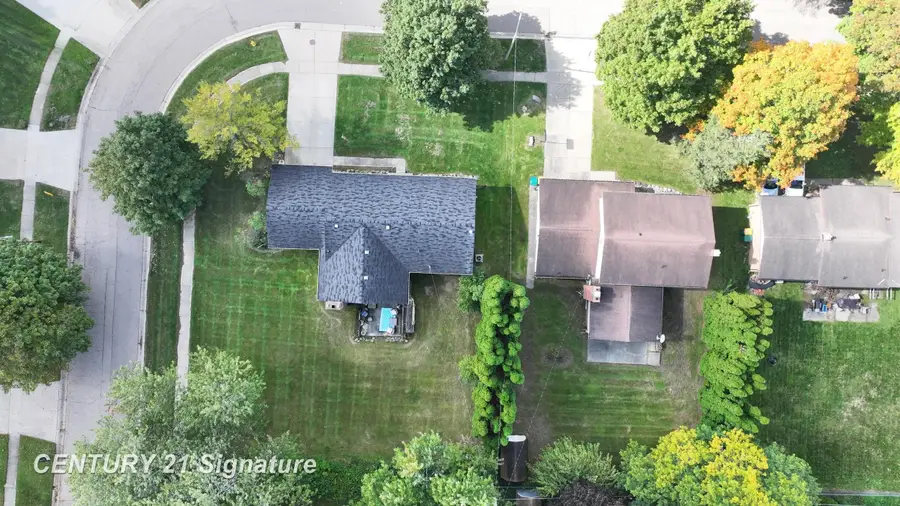 429 Holland RD, Flushing, MI 48433 - #3
