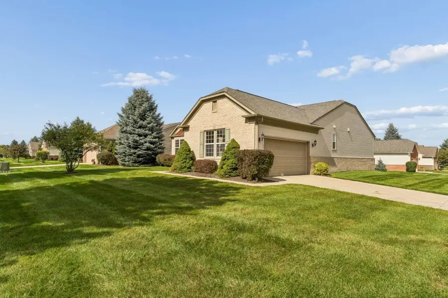 6351 Prairie Dunes DR, Grand Blanc, MI 48439 - #2