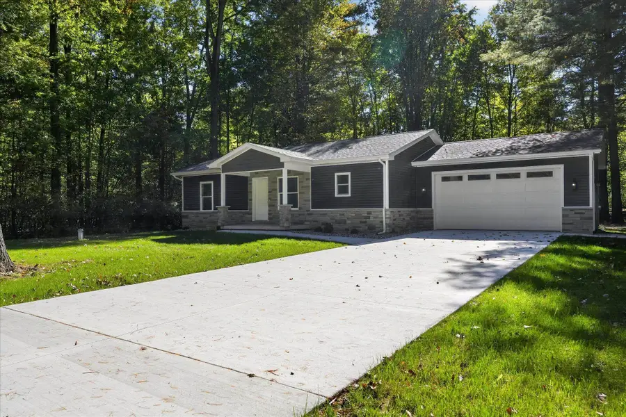 4475 Birch LN, Vassar, MI 48768 - #3
