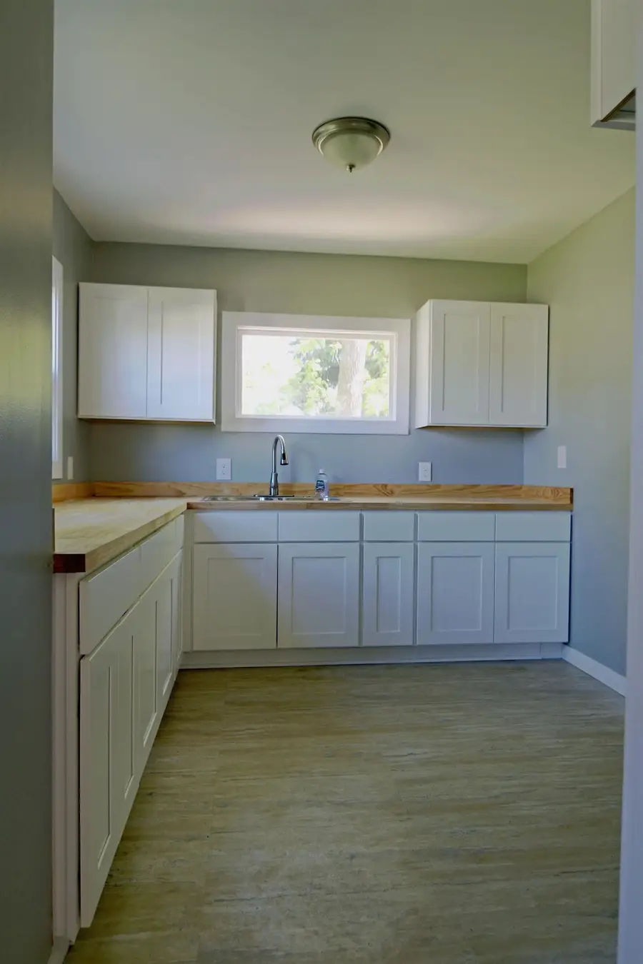 714 Axford ST, Flint, MI 48503 - #3