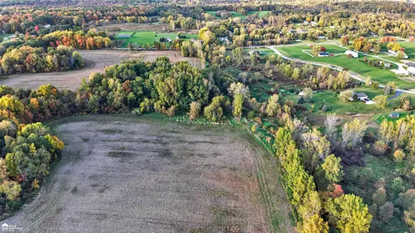 11090 E Hill RD, GrandBlanc, MI 48439