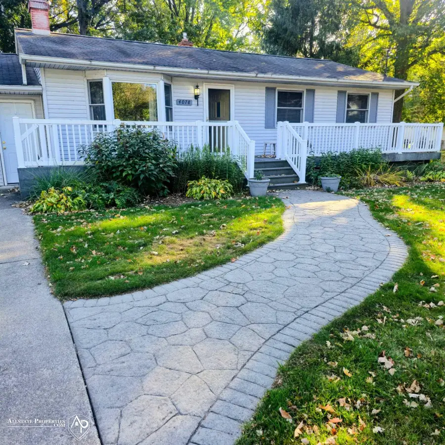 4078 Rhea ST, Burton, MI 48509 - #2
