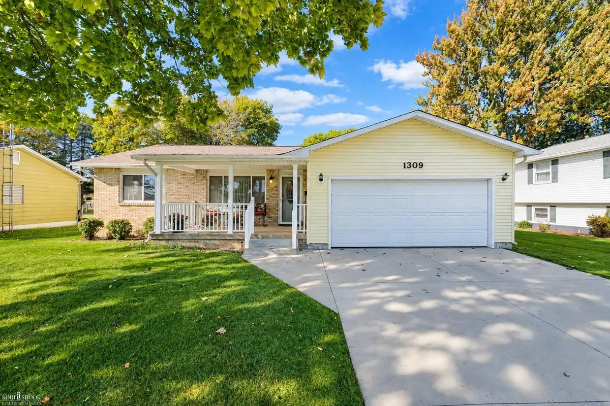 1309 Huntington DR, Owosso, MI 48867 - #1