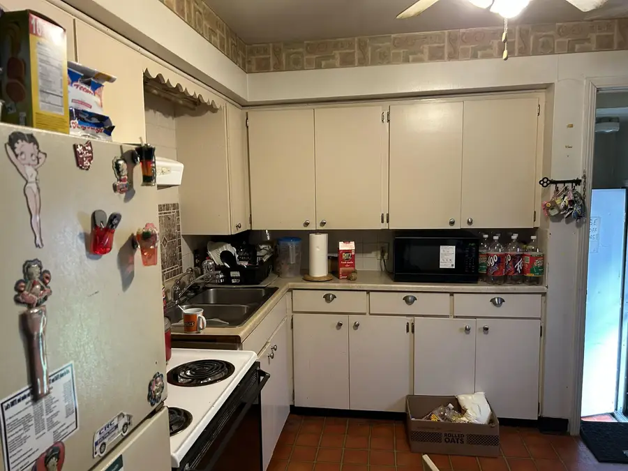 2637 Winona ST, Flint, MI 48504 - #2