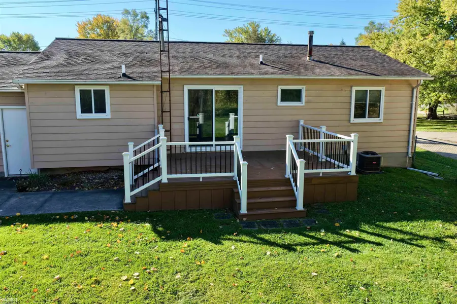 1246 W Grand Blanc RD, Mundy, MI 48439 - #3