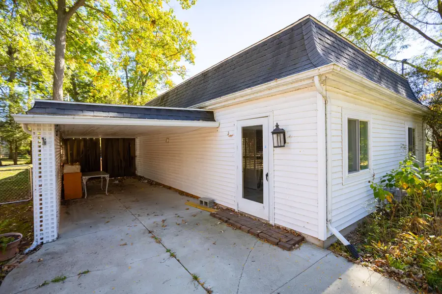 634 7th ST, Owosso, MI 48867 - #2