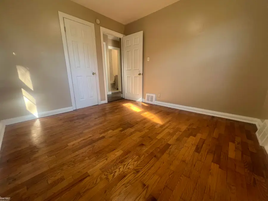 321 Burroughs, Flint, MI 48507 - #3