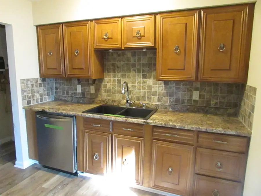 2083 Cashin ST, Burton, MI 48509 - #3