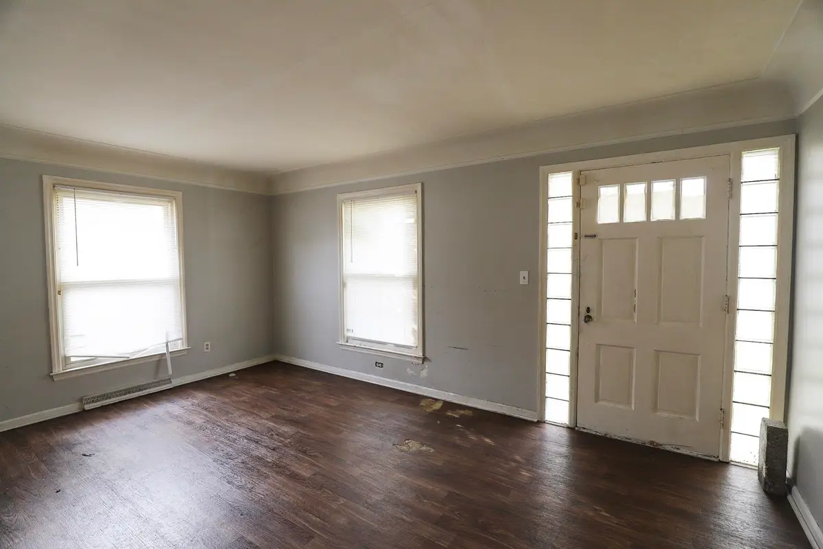 2832 Clement, Flint, MI 48504 - #1
