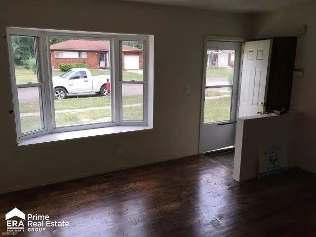 6123 Palmetto DR, Beecher, MI 48458 - #2