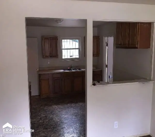 6123 Palmetto DR, Beecher, MI 48458 - #3