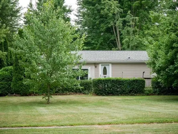 79 Hawley Street, Quincy, MI 49082