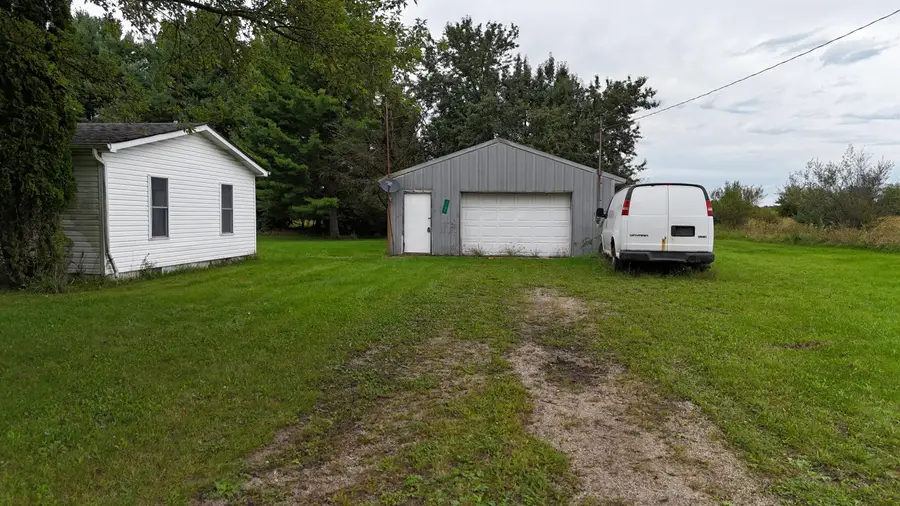 1100 Lilac Road, Hillsdale, MI 49242 - #2