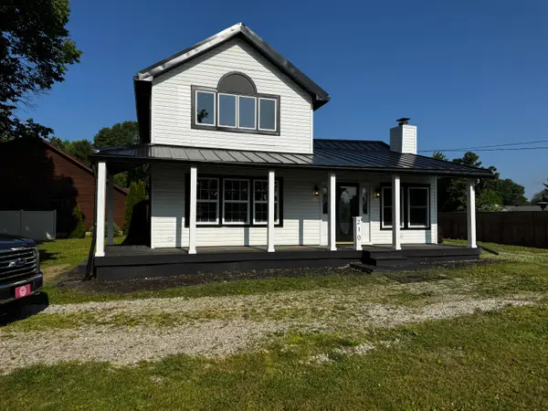 210 W Grove Avenue, MichiganCenter, MI 49254