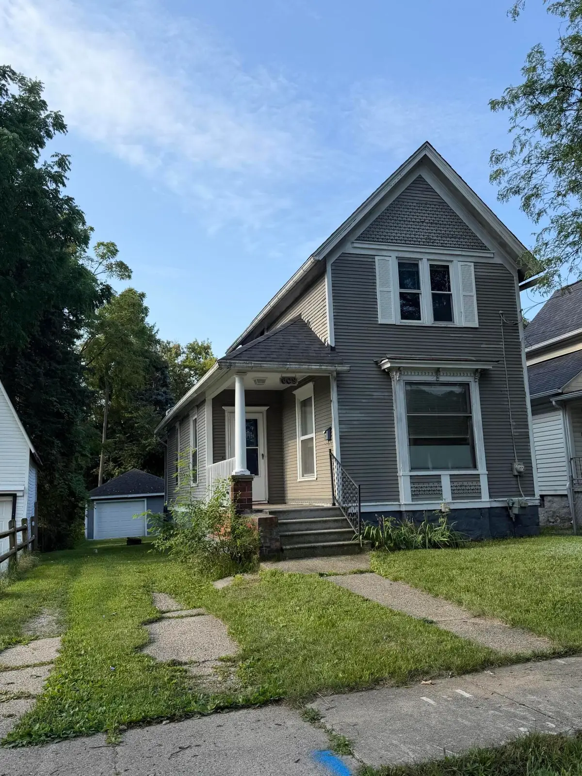 609 Webb Street, Jackson, MI 49202 - #1