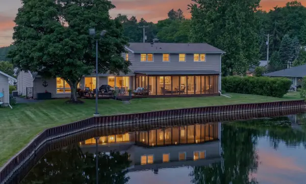 5775 Browns Lake Road, Jackson, MI 49203