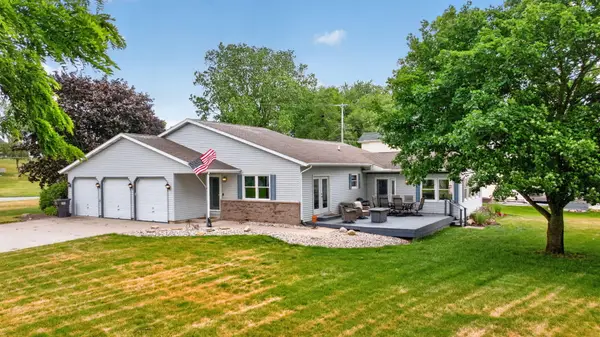 103 Paula Drive, Brooklyn, MI 49230