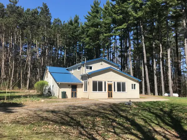 8727 Lansing Avenue, RivesJunction, MI 49277