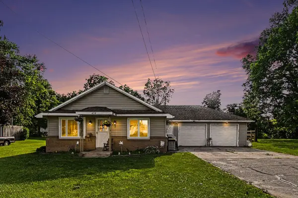459 Evans Street, Jonesville, MI 49250