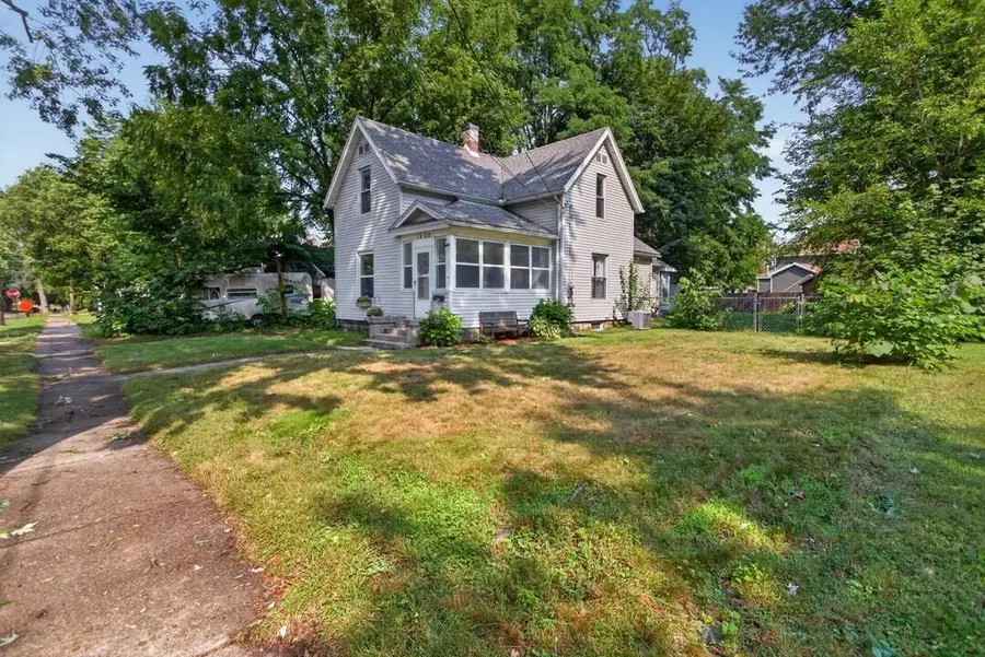 1608 Chapin Street, Jackson, MI 49203 - #3