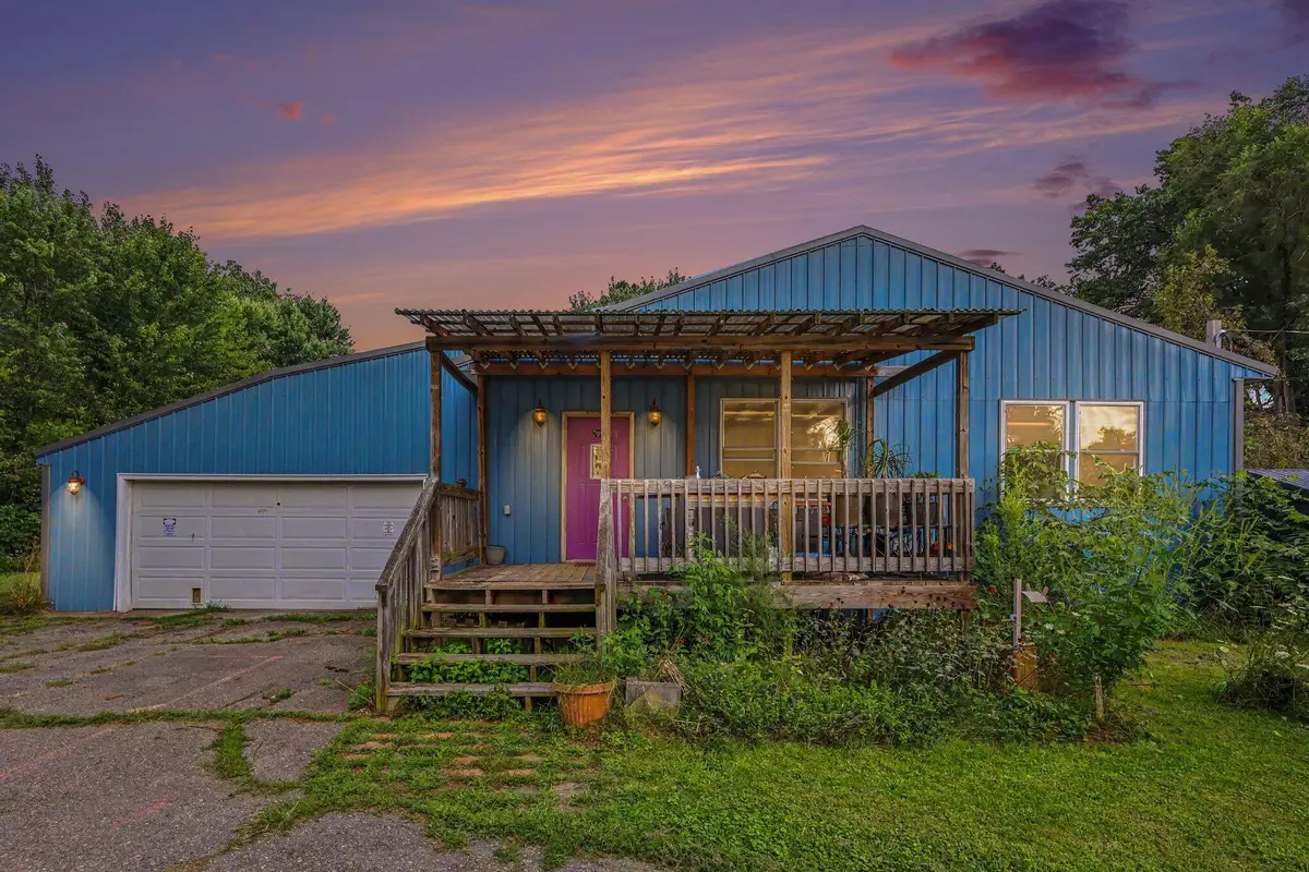 6041 Thru Roamin Drive, Jackson, MI 49201 - #1