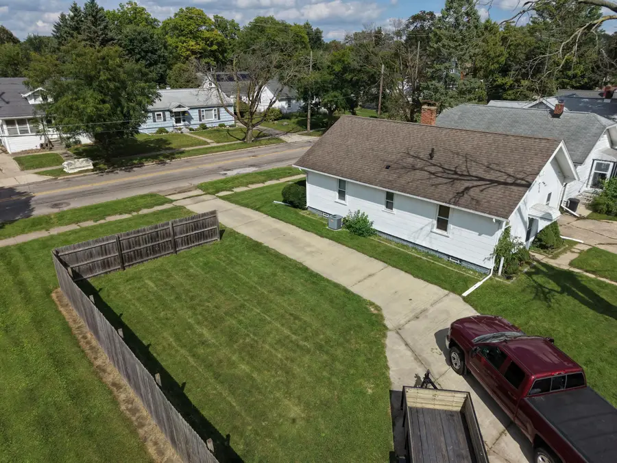 627 W Monroe Street, Jackson, MI 49202 - #3