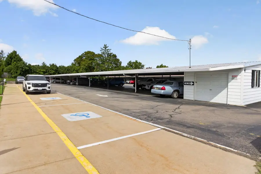 806 W Michigan Avenue Unit: 209W, Jackson, MI 49202 - #3