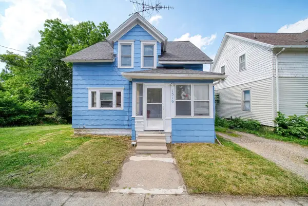1516 Plymouth Street, Jackson, MI 49203