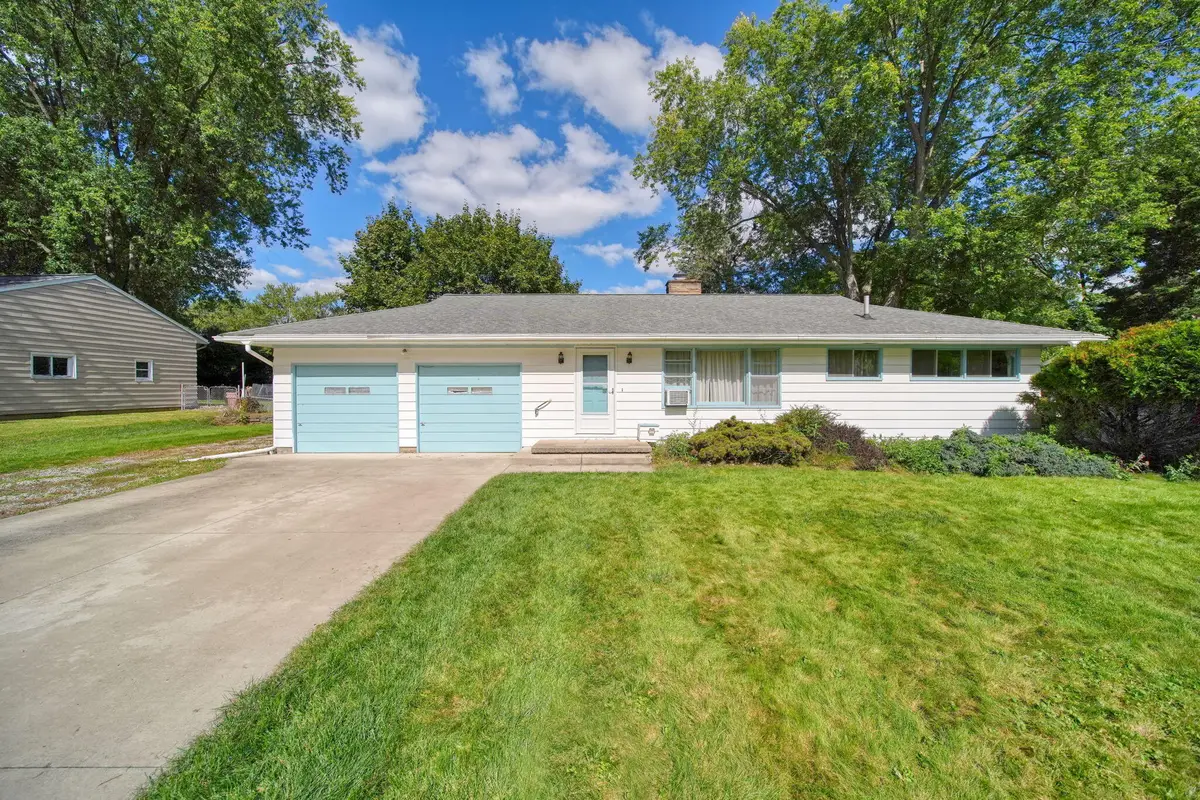 1500 Strathmoor Lane, Jackson, MI 49203 - #1