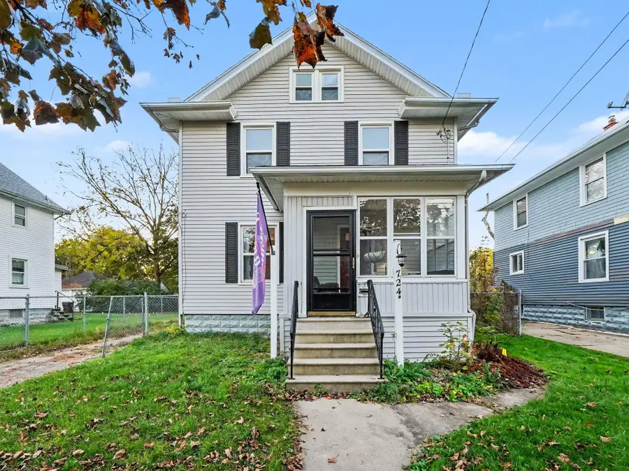 724 4th Street, Jackson, MI 49203 - #2