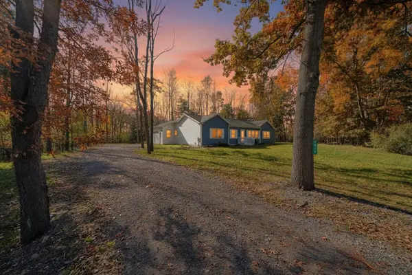 2513 Ridgeway Road, Jackson, MI 49203