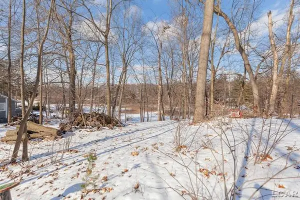 12456 Crystal Lake DR, CementCity, MI 49233