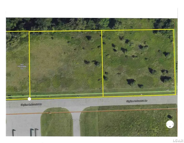 Block Skyline DR, Morenci, MI 49256