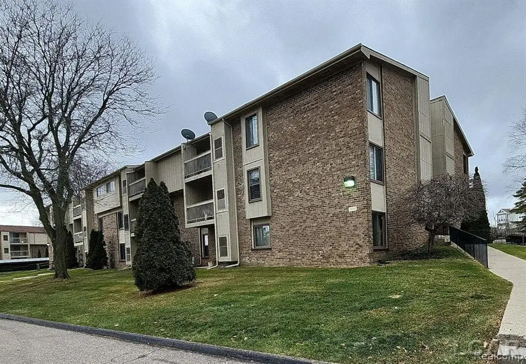 30515 W 14 Mile RD, Farmington, MI 48334 - #1