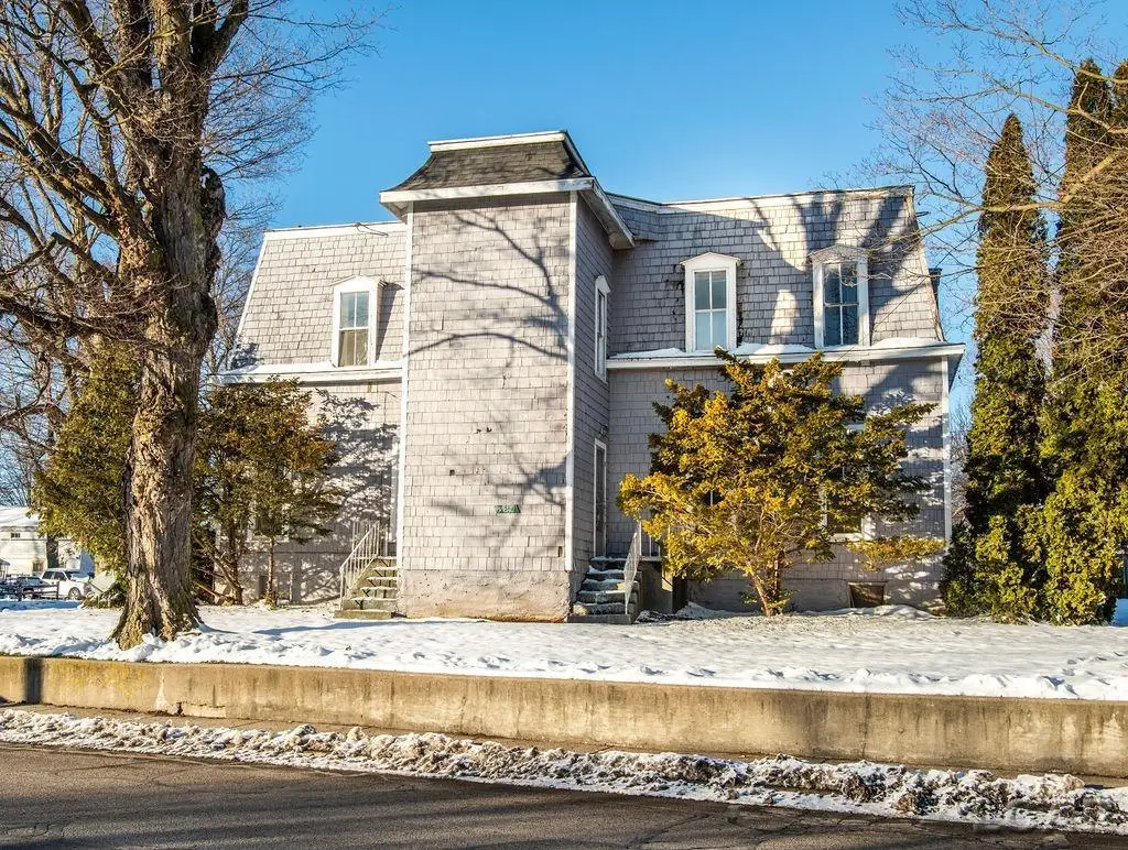 324 Railroad ST, Hudson, MI 49247 - #1