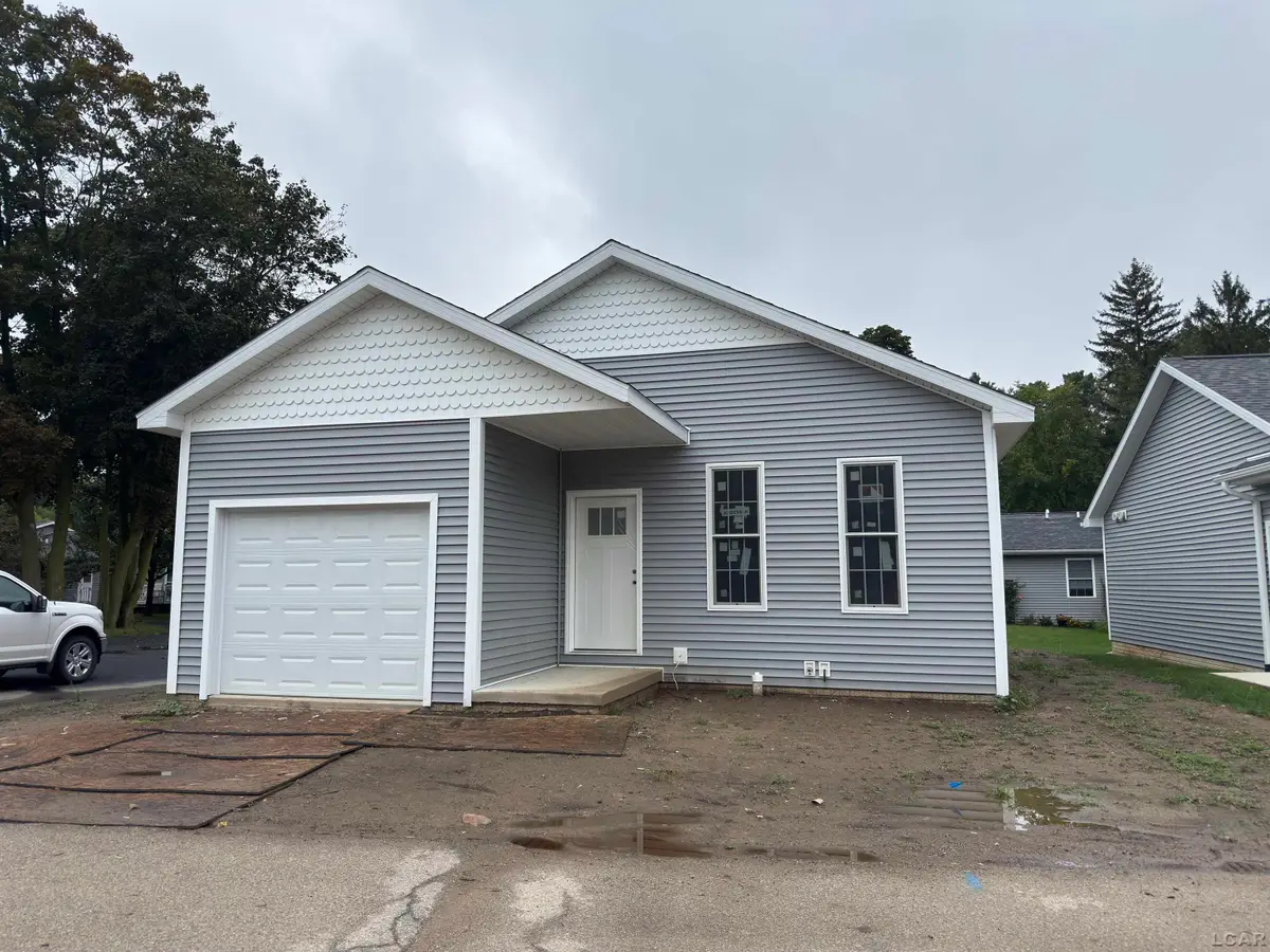965A W Maumee ST, Adrian, MI 49221 - #1