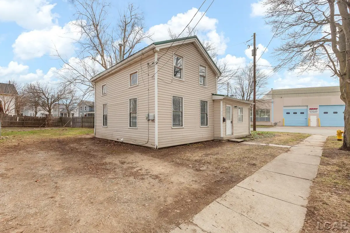 206 Ormsby ST, Adrian, MI 49221 - #1