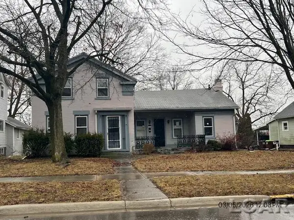 140 Greenly ST, Adrian, MI 49221
