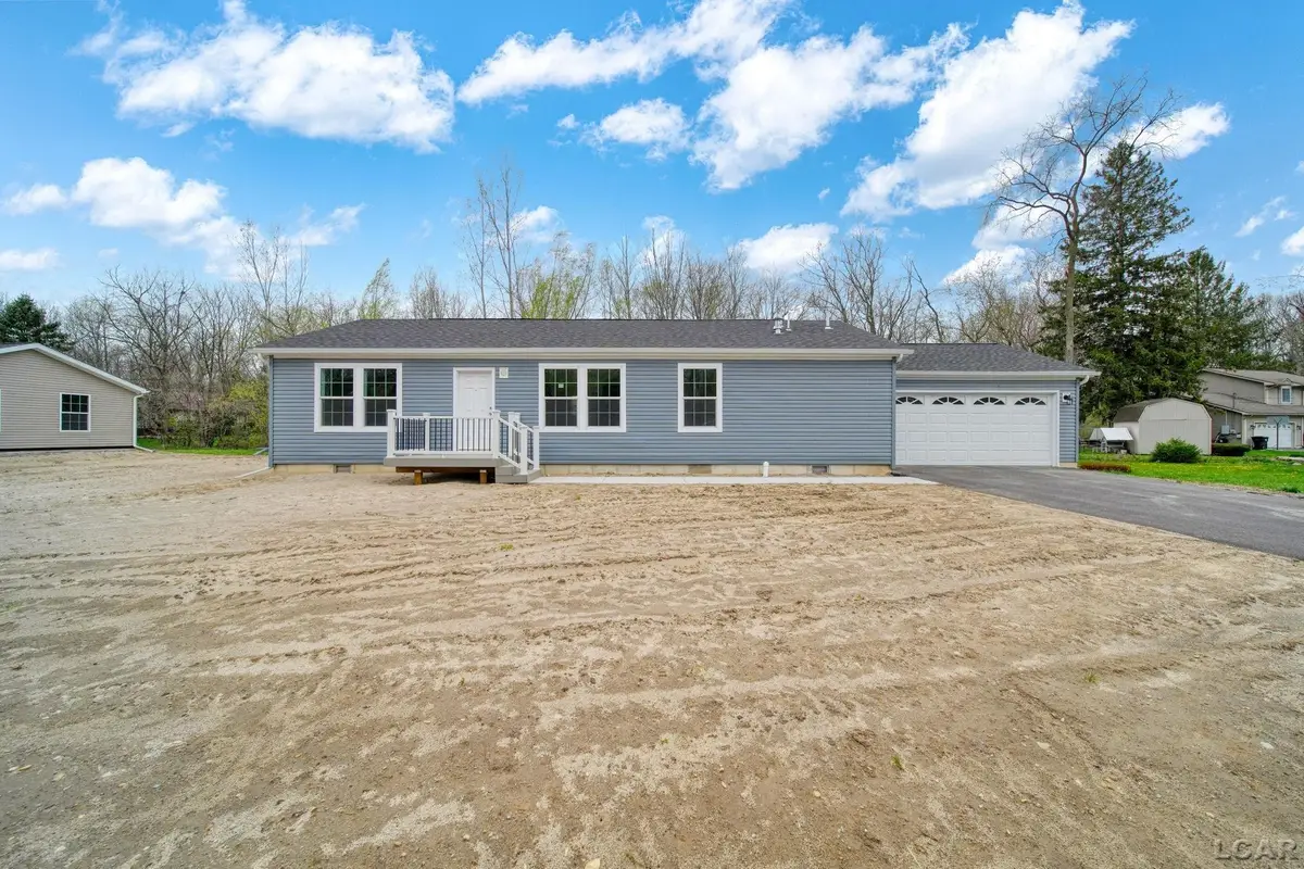4762 Hooks Mill DR, Adrian, MI 49221 - #1