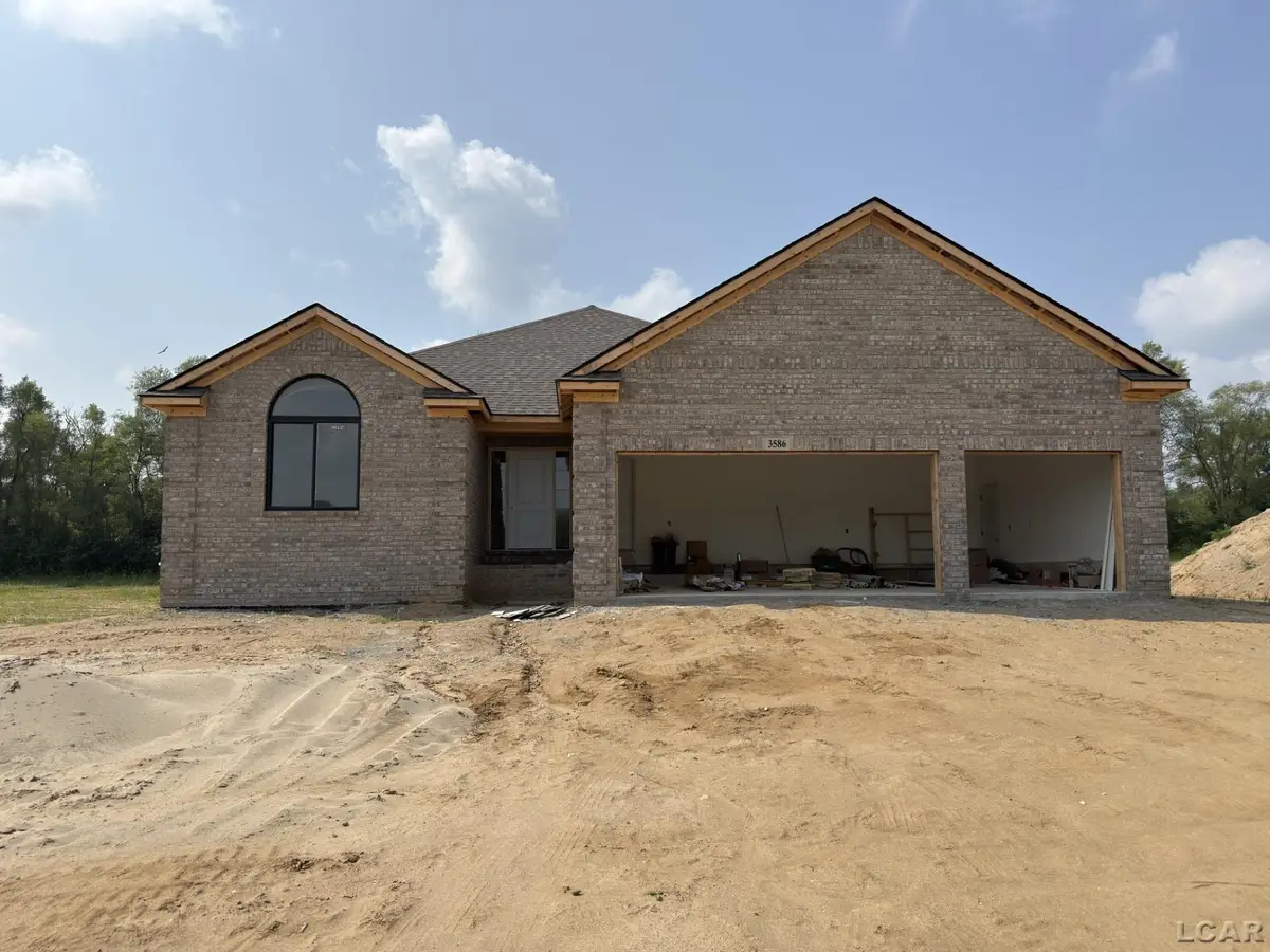 3586 Serra DR, Tecumseh, MI 49286 - #1