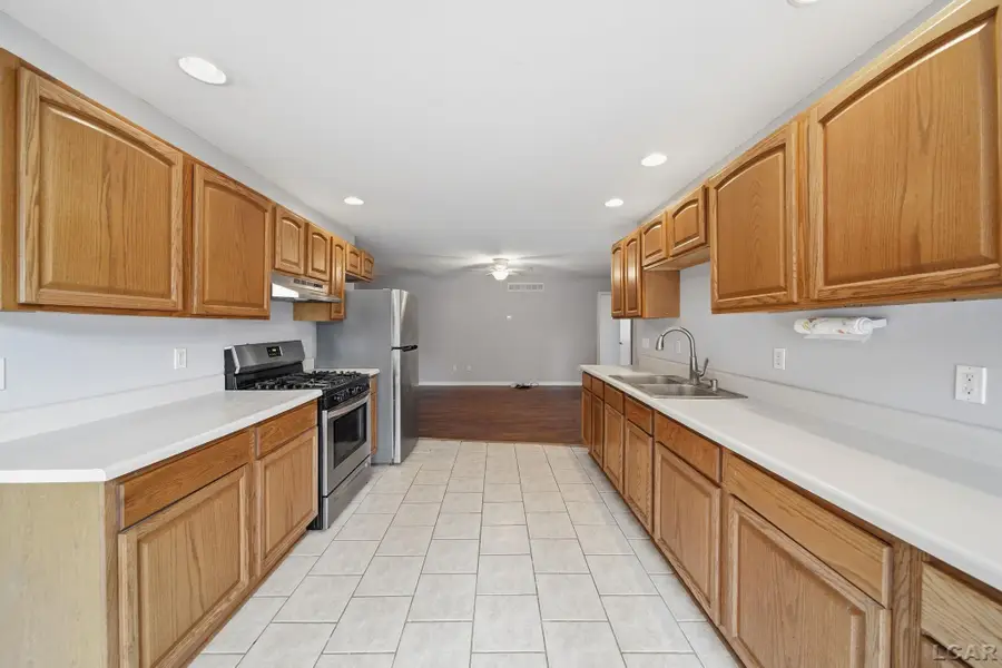 106 N Talbot ST, Addison, MI 49220 - #3