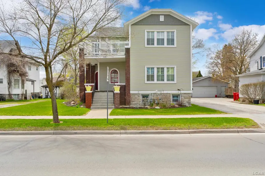 328 W Washington AVE, Alpena, MI 49707 - #2
