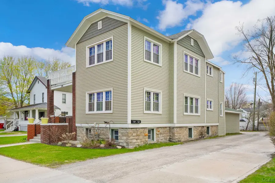 328 W Washington AVE, Alpena, MI 49707 - #3